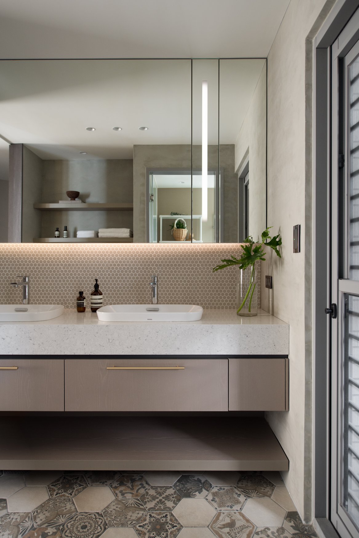 Phòng tắm và nhà vệ sinh trong thiết kế nội thất chung cư đẹp hiện đại